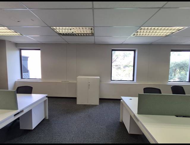 74M² OFFICE TO LET IN SANDTON CENTRAL